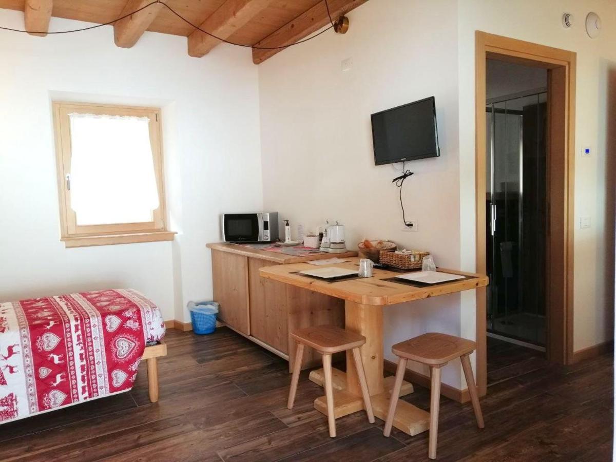 Ai Larici Hotel Perarolo di Cadore Bagian luar foto